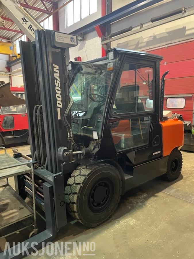 2016 Doosan D55SC-7 dieseltruck 