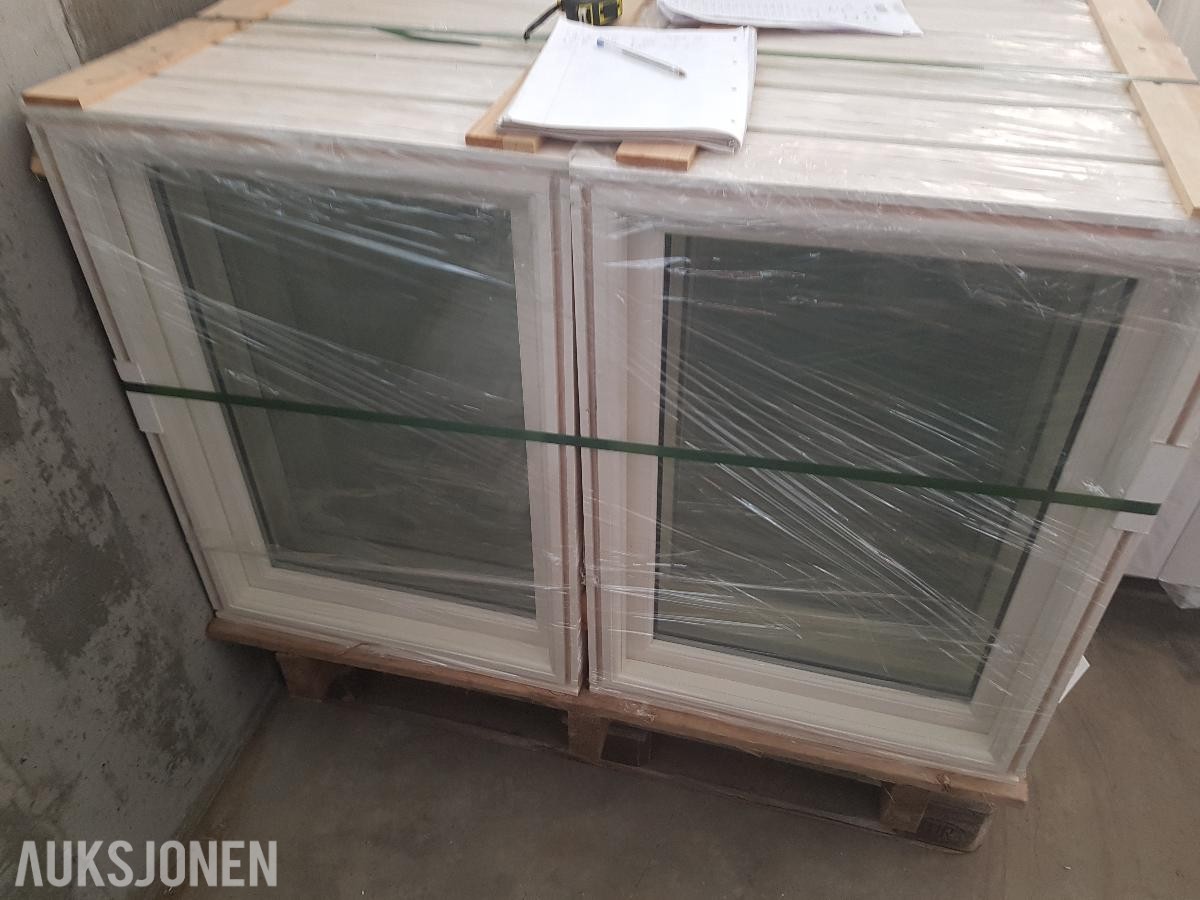 1 stk vindu 70x90 cm, topphengslet, hvitmalt