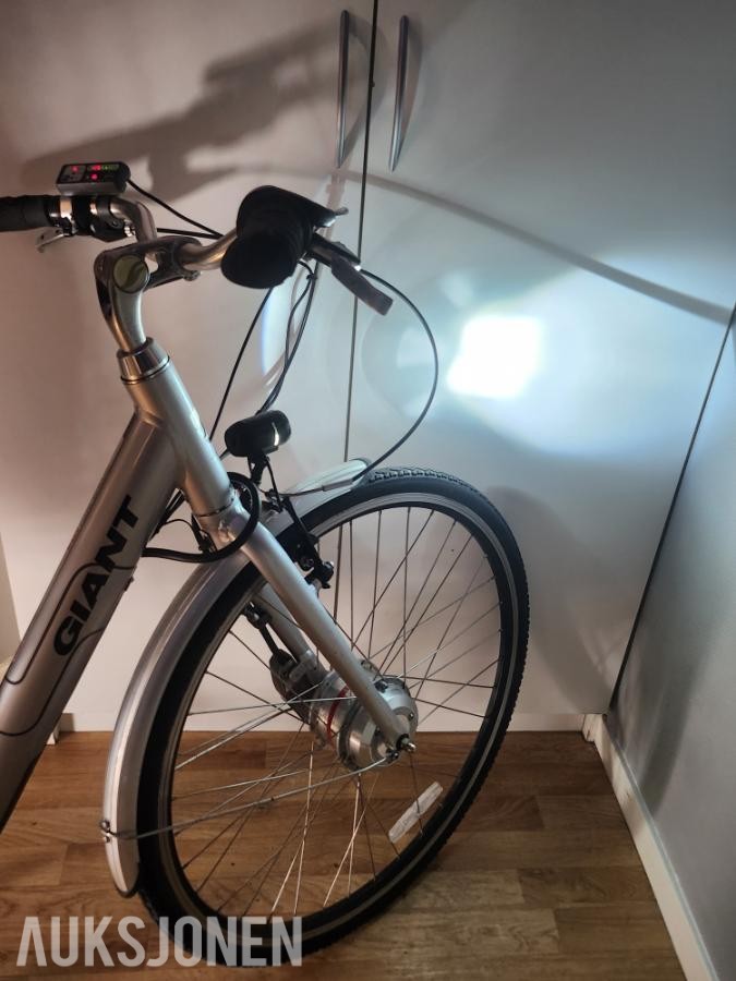 2011 Giant Twist Comfort EL-sykkel
