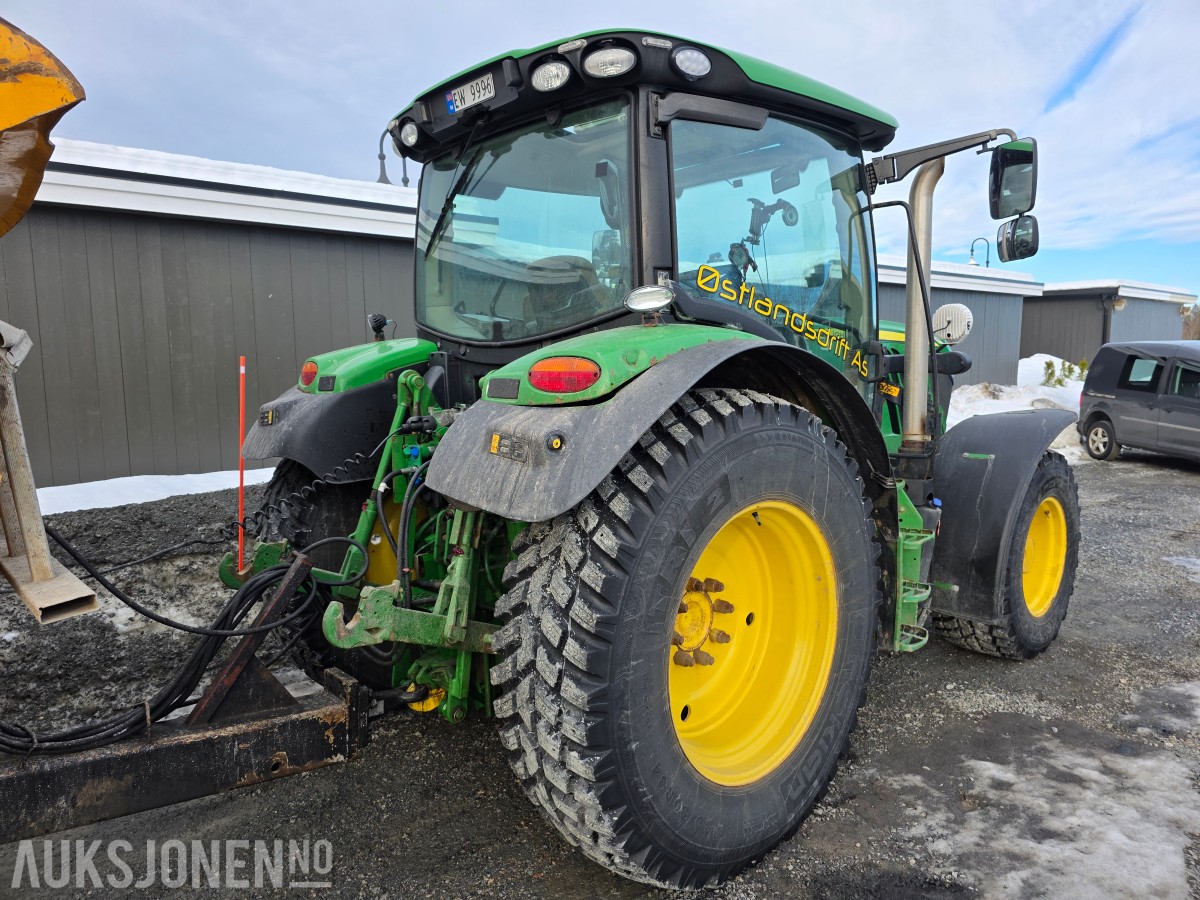 2014 John Deere 6125R traktor 4731 timer