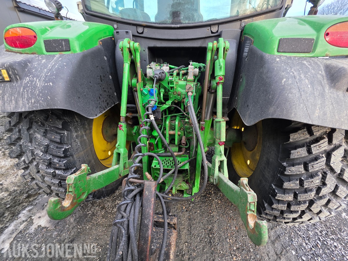2014 John Deere 6125R traktor 4731 timer