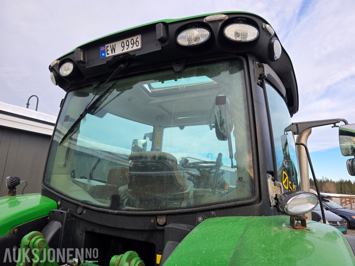2014 John Deere 6125R traktor 4731 timer