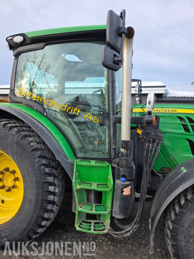 2014 John Deere 6125R traktor 4731 timer