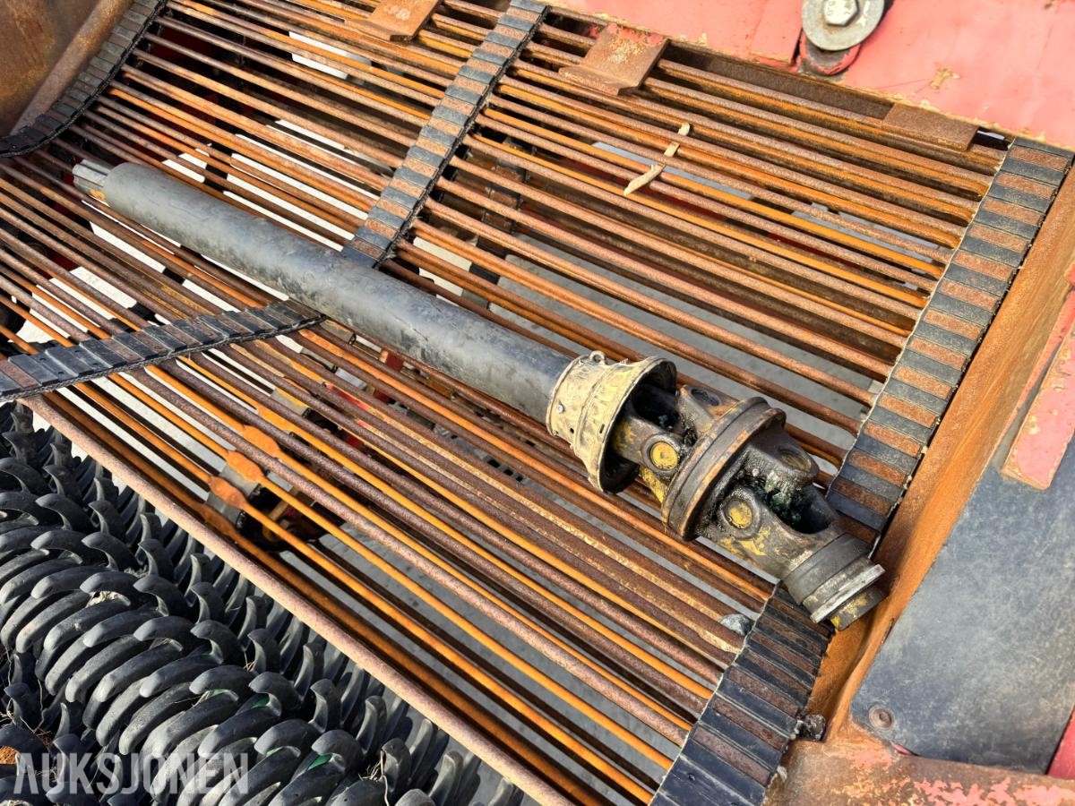 Åsa-Lift UN4210 -mek strengelegger med hyppeplog