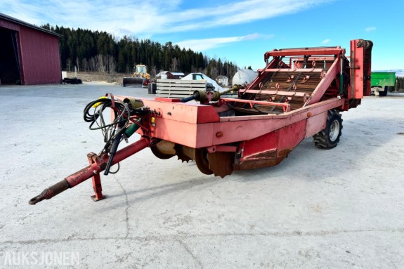 Åsa-Lift UN4210 -mek strengelegger med hyppeplog