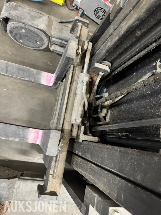 2008 BT (Toyota Material Handling) skyvemasttruck RRE 140M ELEKTRISK