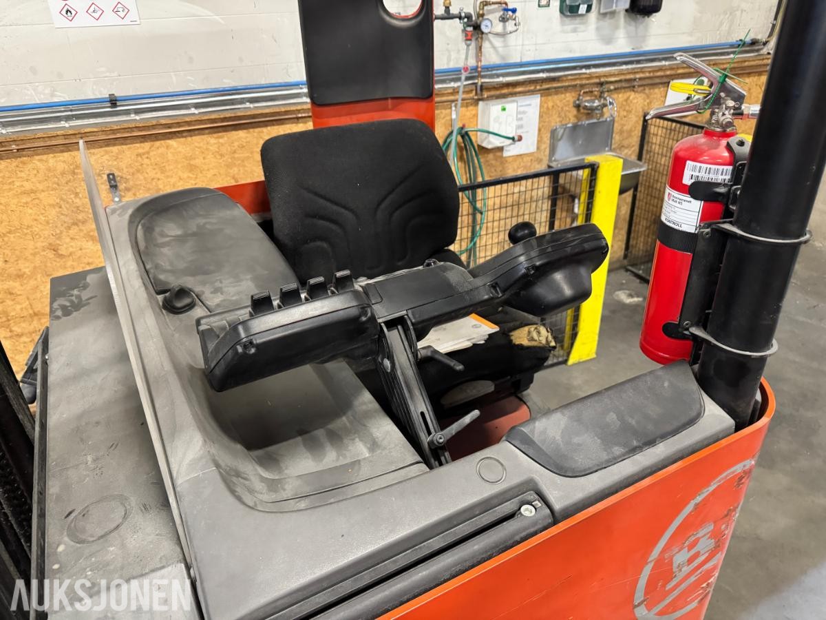2008 BT (Toyota Material Handling) skyvemasttruck RRE 140M ELEKTRISK