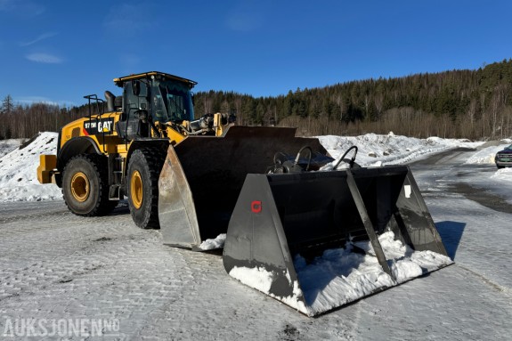 2022 Gjerstad 4000 liter strøskuffe