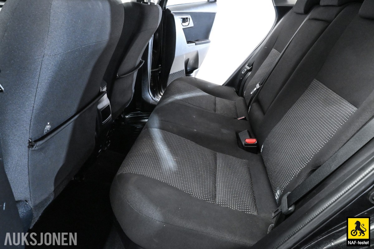 2015 Toyota AURIS 1.8 HYBRID RYGGEKAMERA CRUISE MULTIRATT 