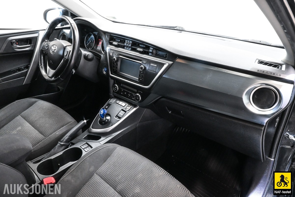 2015 Toyota AURIS 1.8 HYBRID RYGGEKAMERA CRUISE MULTIRATT 