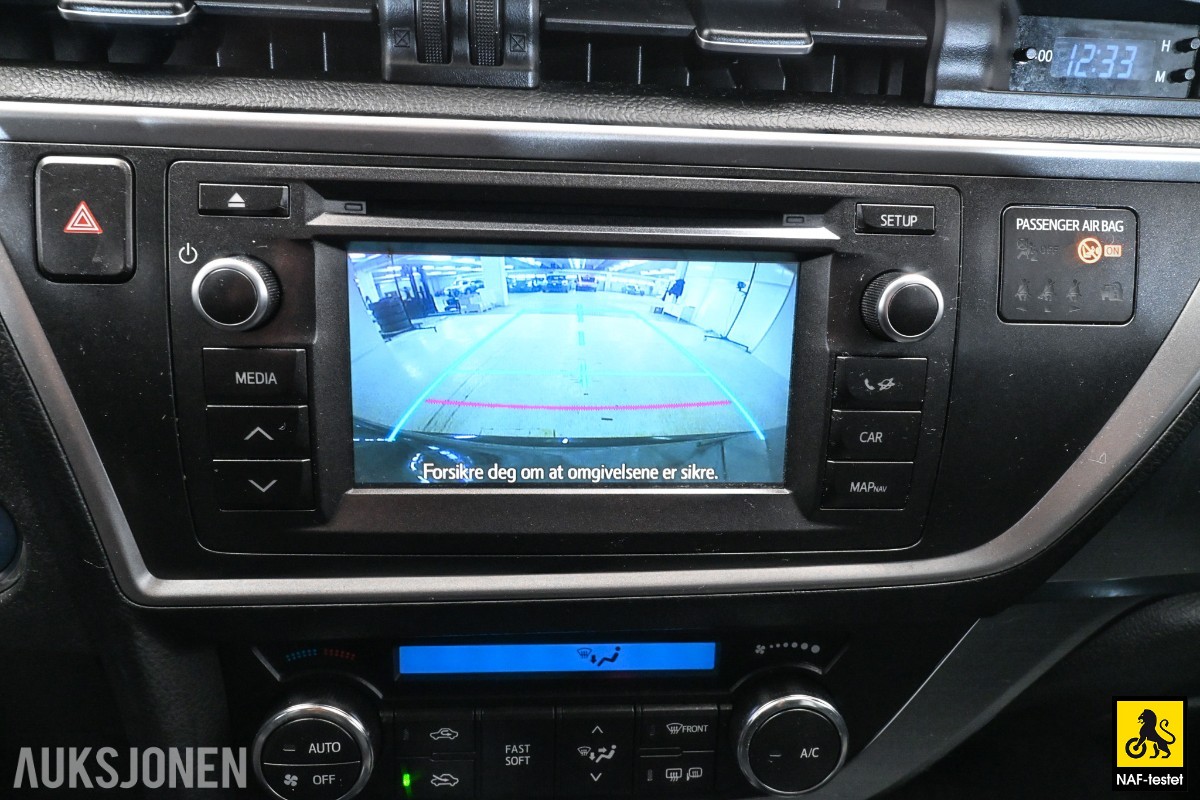 2015 Toyota AURIS 1.8 HYBRID RYGGEKAMERA CRUISE MULTIRATT 