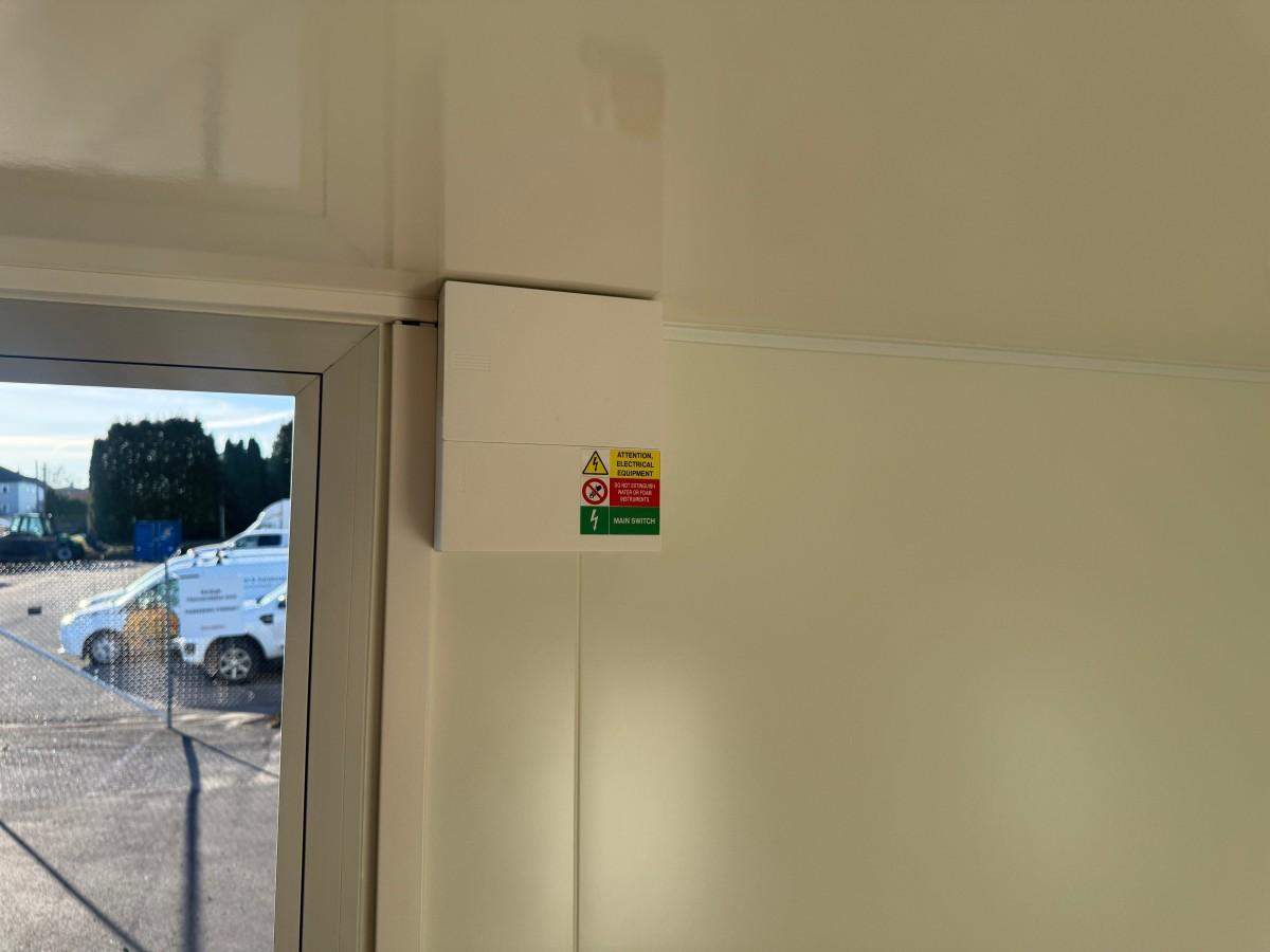 2023 WIKS 4231 Mannskaps/Spisevogn med Sikkerhetsprofil