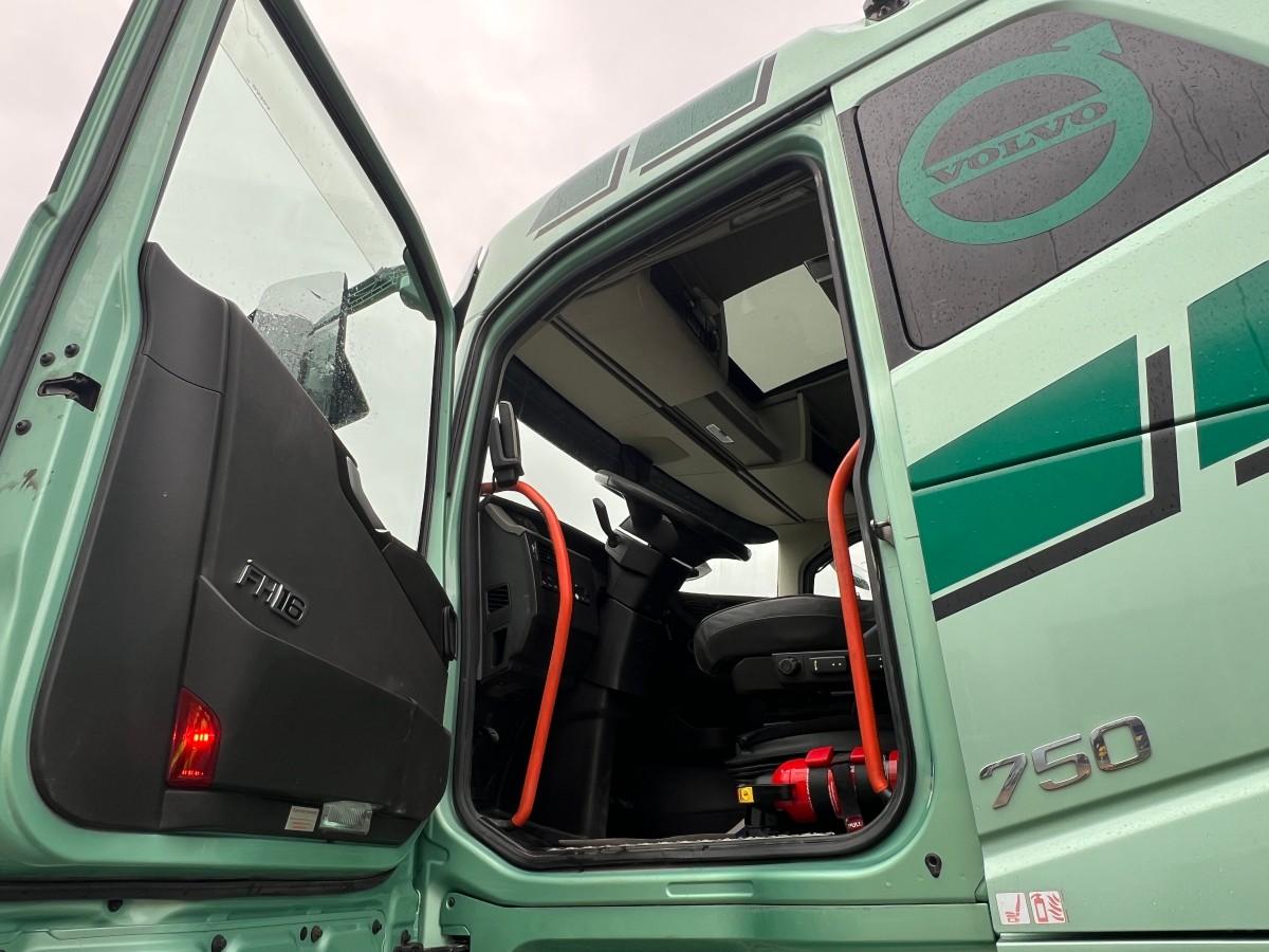 2019 Volvo FH-750 Tridem 8X4 m/Dumperkasse
