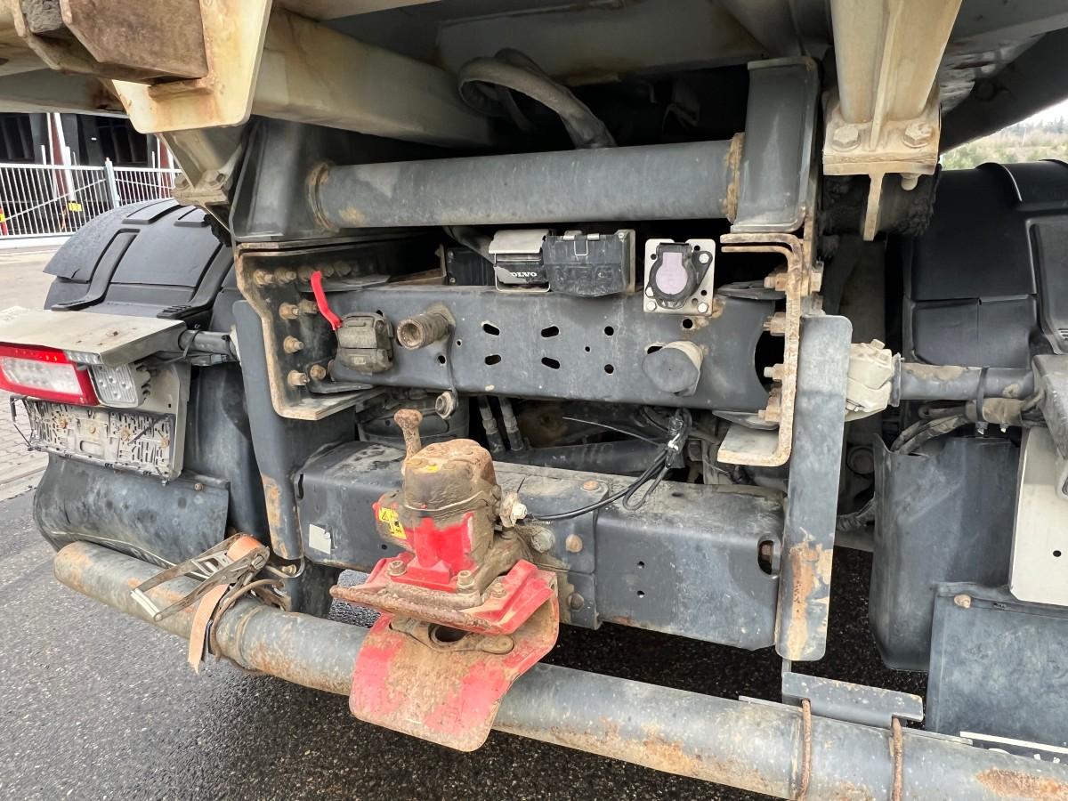 2019 Volvo FH-750 Tridem 8X4 m/Dumperkasse