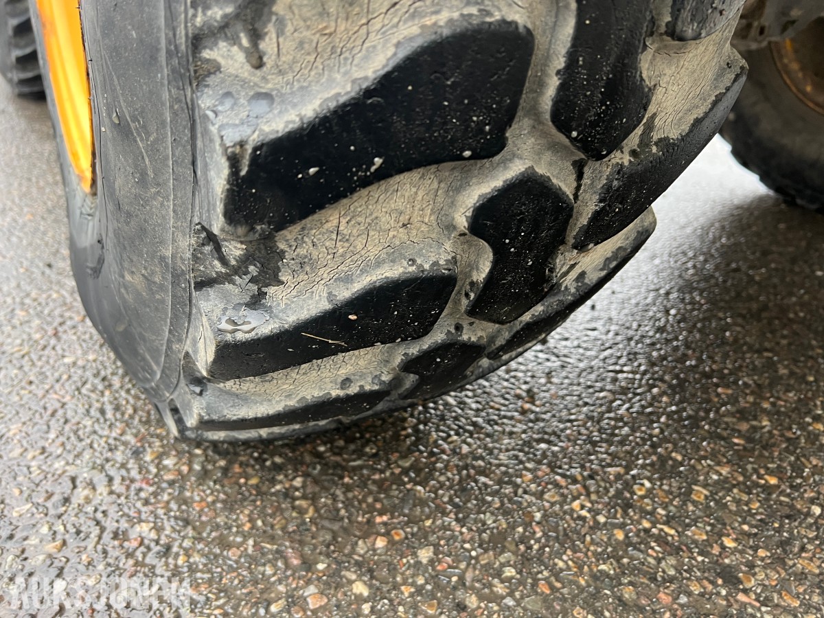 2014 Volvo L25F m/skuffe og løse pllegafler 