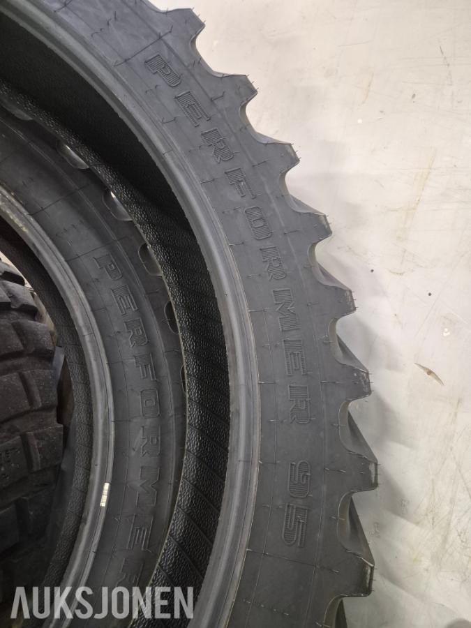 2STK. 300/95r52 Firestone Performer 95 Traktordekk