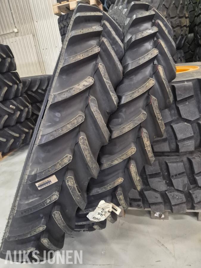 2STK. 300/95r52 Firestone Performer 95 Traktordekk