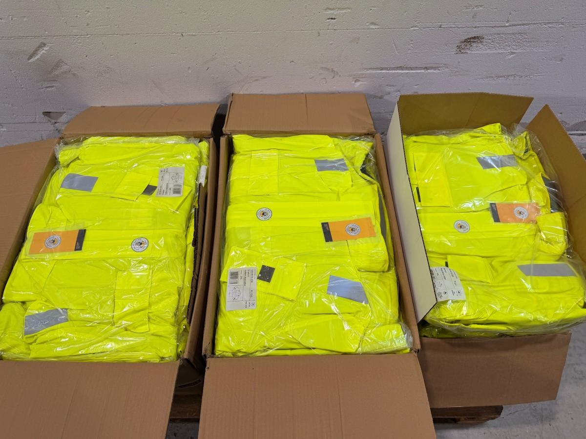 26 stk Aalesund Oljeklede Snehvit vattert regnjakke 2XL – Hi-Vis gul