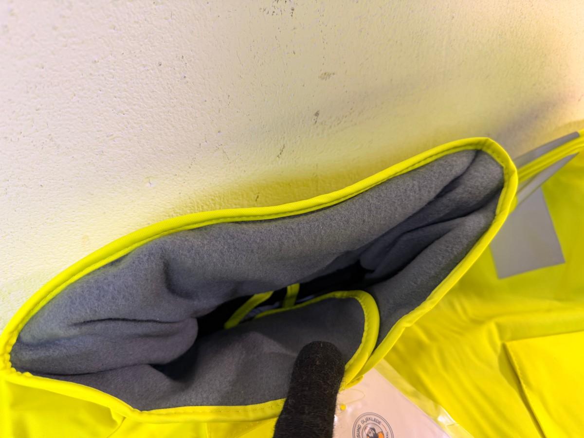 26 stk Aalesund Oljeklede Snehvit vattert regnjakke 2XL – Hi-Vis gul