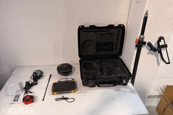 Xsite PAD MS3 GNSS feltsett med Xsite C631 Rover, Helia-no målestang og transportkoffert