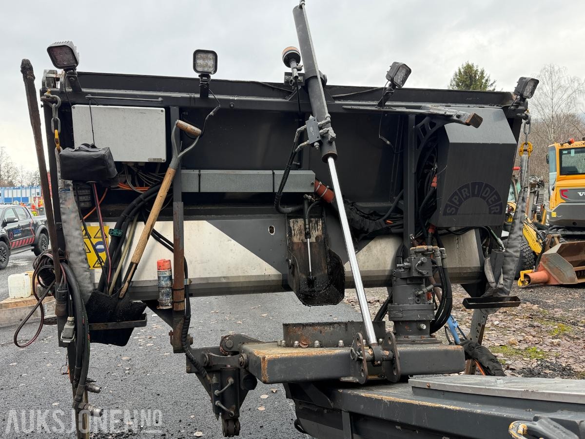 2015 Volvo FMX540 asfaltbil med RecoDrive / Asfaltsprider