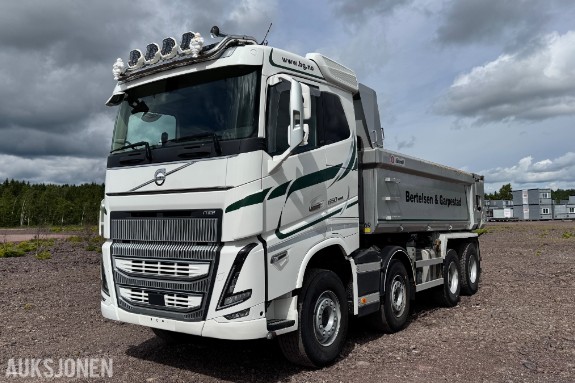 2024 Volvo FH16 650 8x4 med dumper påbygg fra Istrail - EU-GODKJENT 10.06.2026