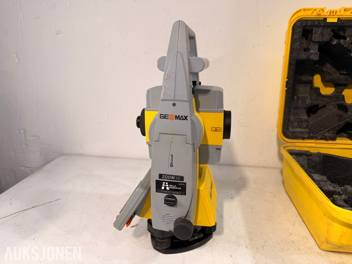 GeoMax Zoom95 totalstasjon med ZRT82 og tilbehør
