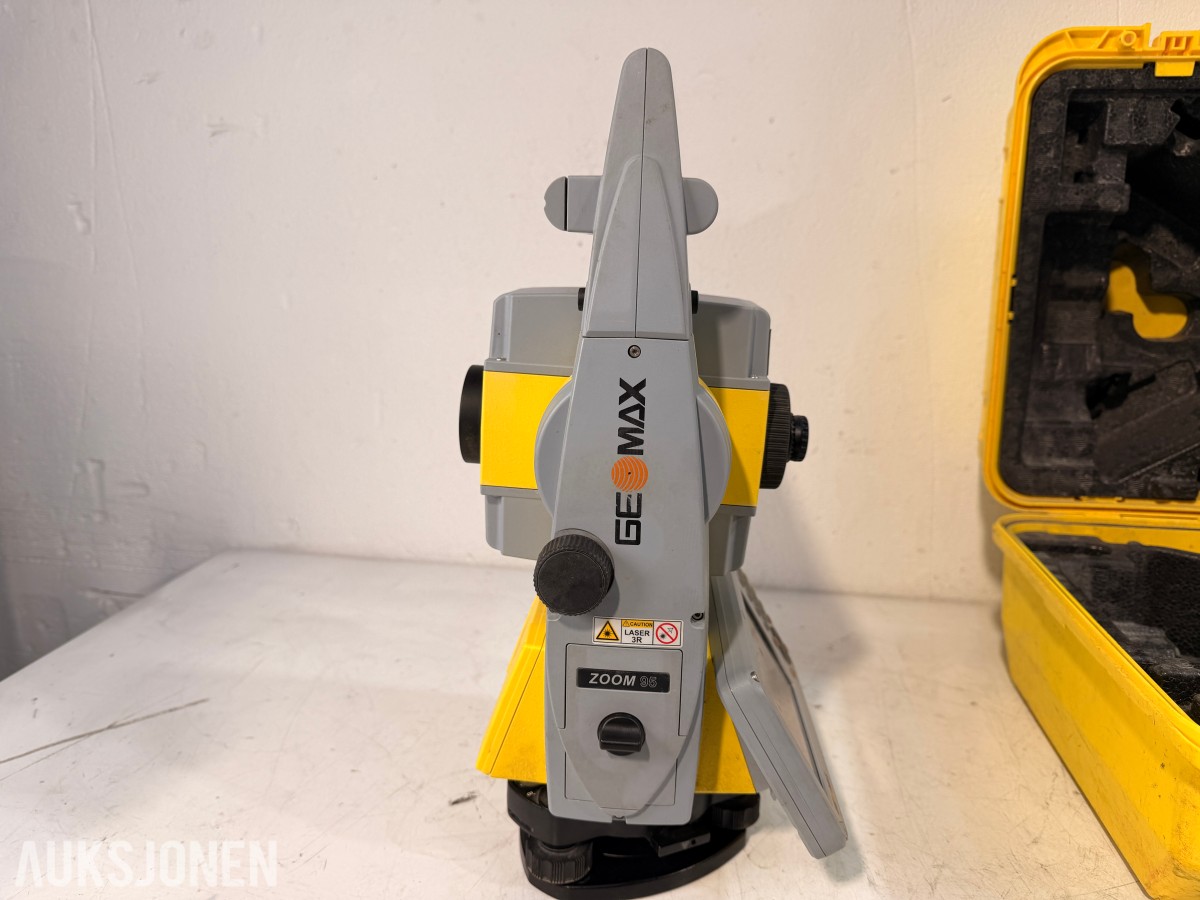 GeoMax Zoom95 totalstasjon med ZRT82 og tilbehør