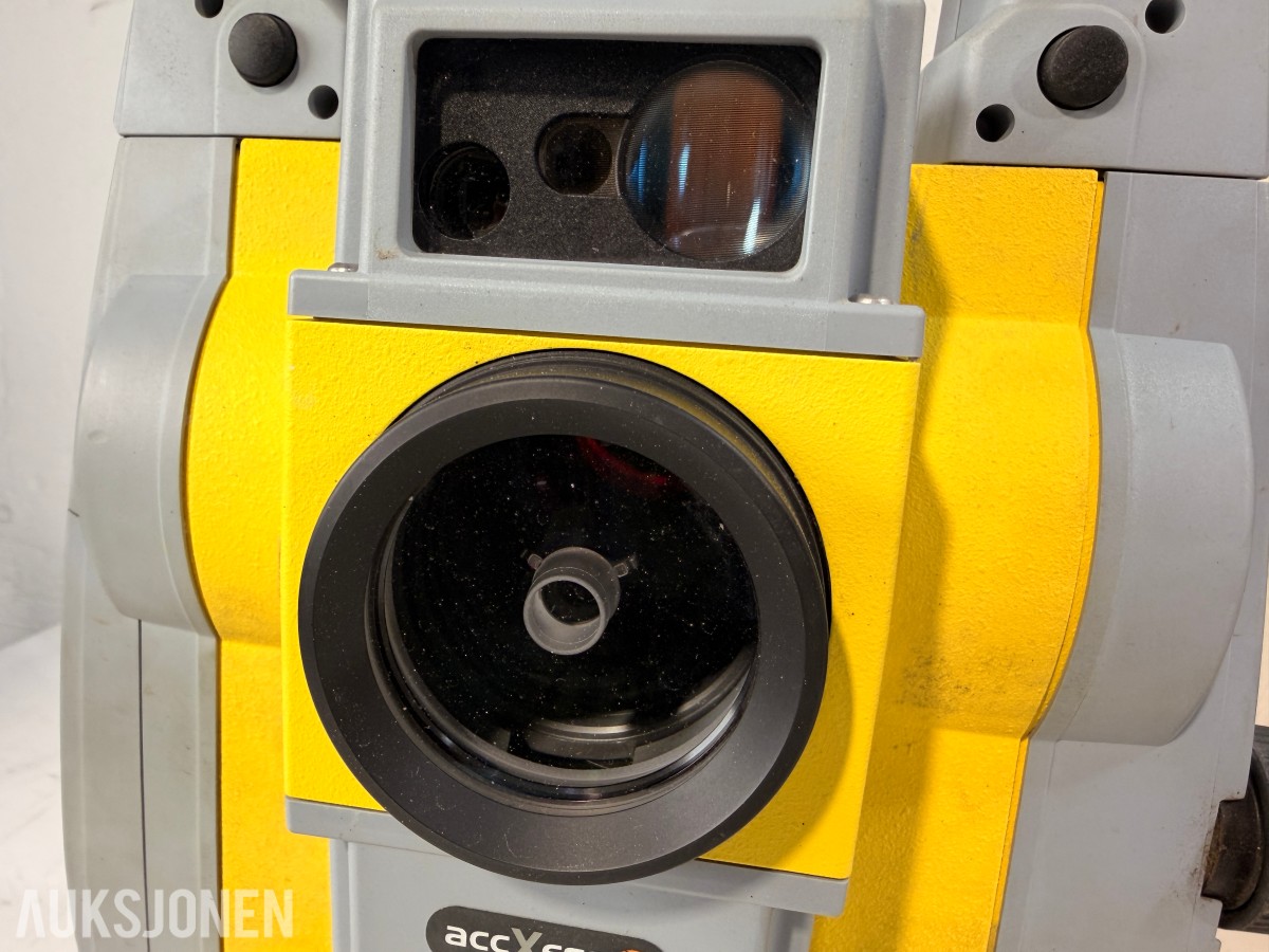 GeoMax Zoom95 totalstasjon med ZRT82 og tilbehør