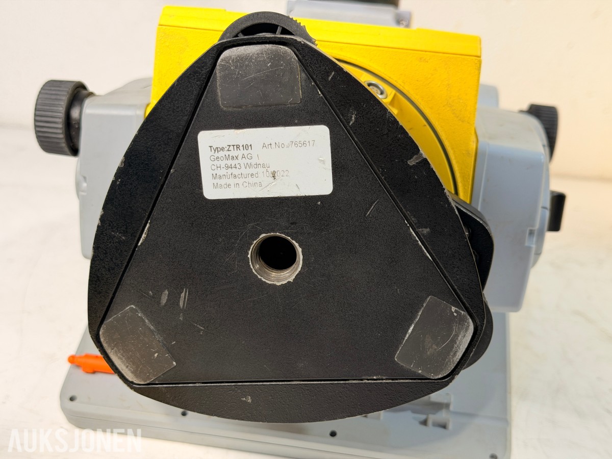 GeoMax Zoom95 totalstasjon med ZRT82 og tilbehør