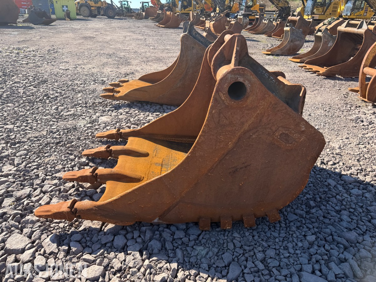 Gjerstad Tannskuff 1700 Liter S70 Cat-J