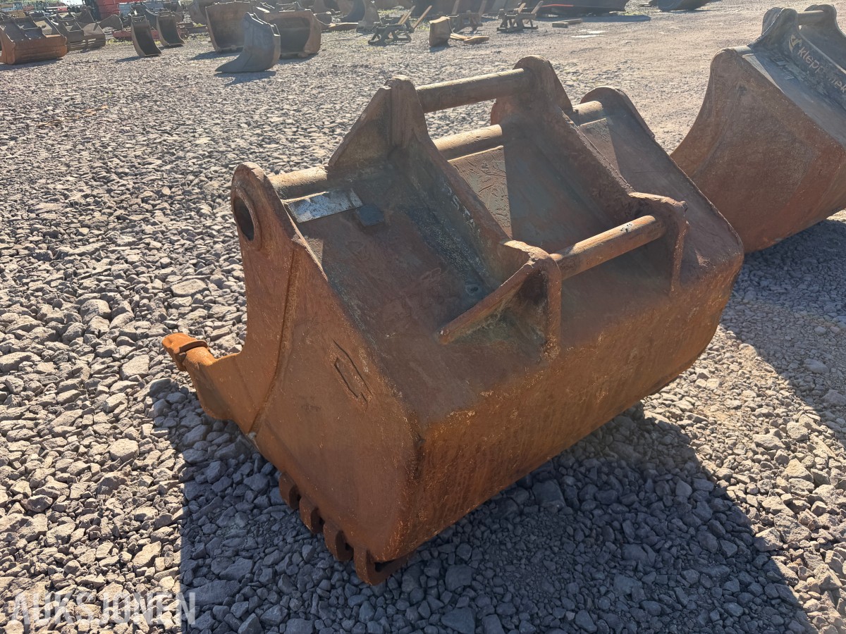 Gjerstad Tannskuff 1700 Liter S70 Cat-J