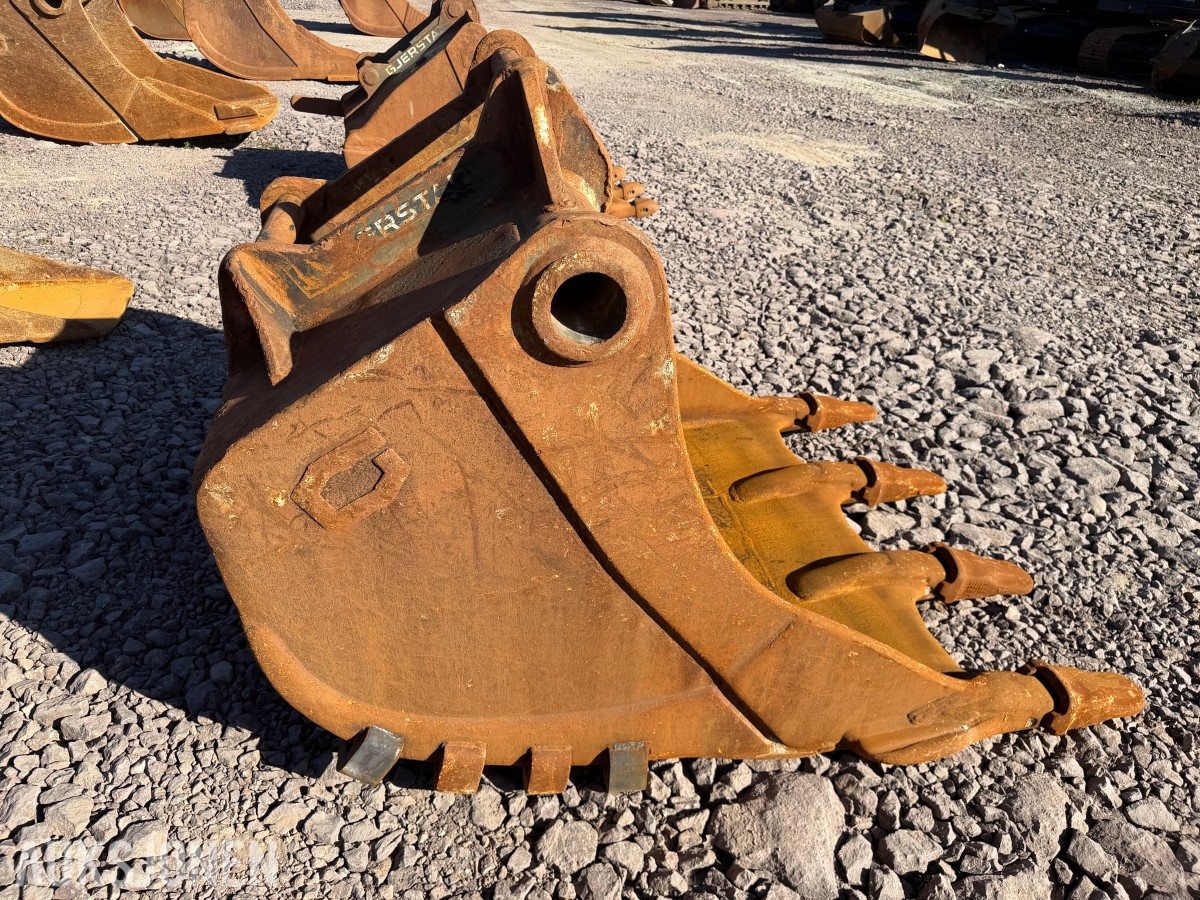 Gjerstad Tannskuff 1700 Liter S70 Cat-J