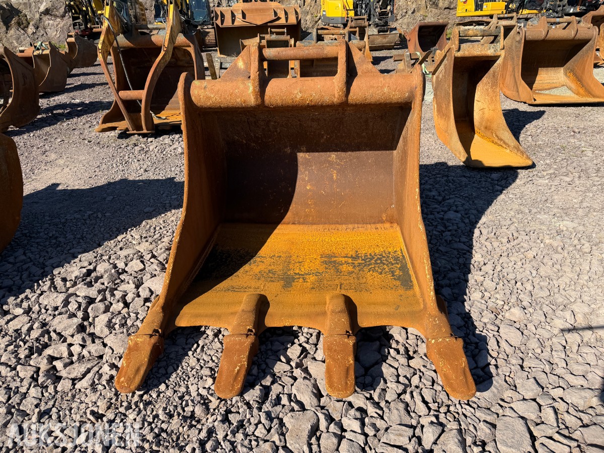 Gjerstad Tannskuff 1700 Liter S70 Cat-J