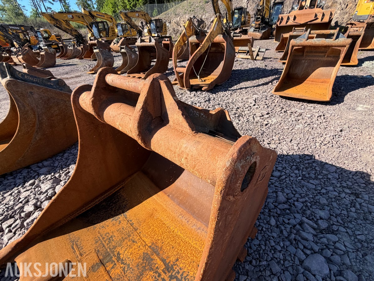 Gjerstad Tannskuff 1700 Liter S70 Cat-J