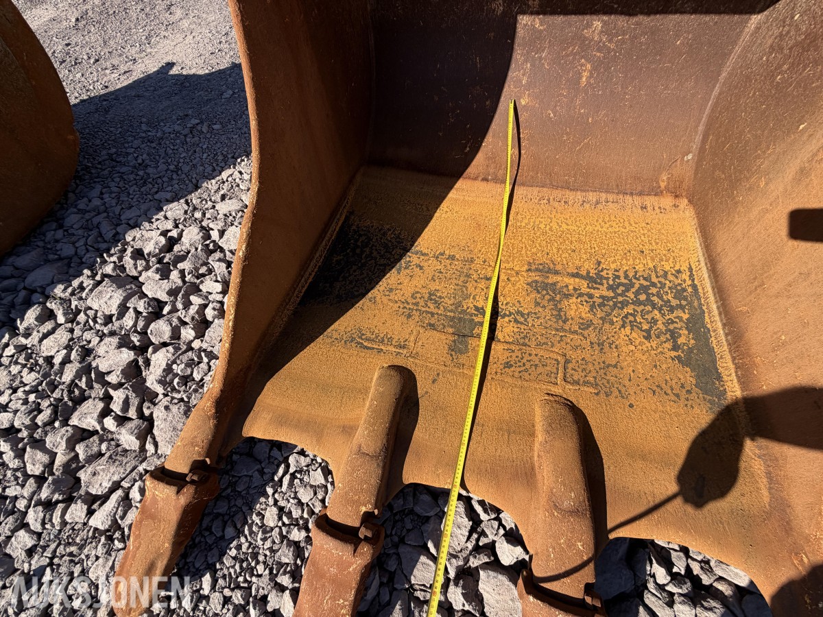 Gjerstad Tannskuff 1700 Liter S70 Cat-J