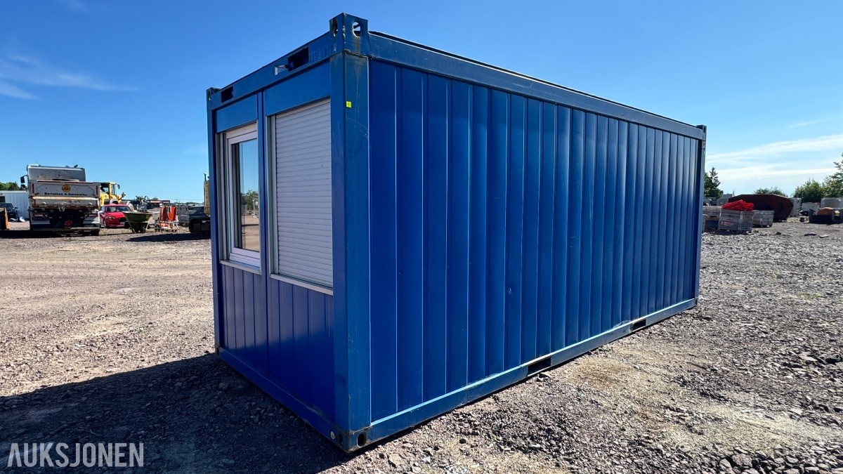 20 fots mannskapscontainer / brakkecontainer med 230V elektrisk anlegg