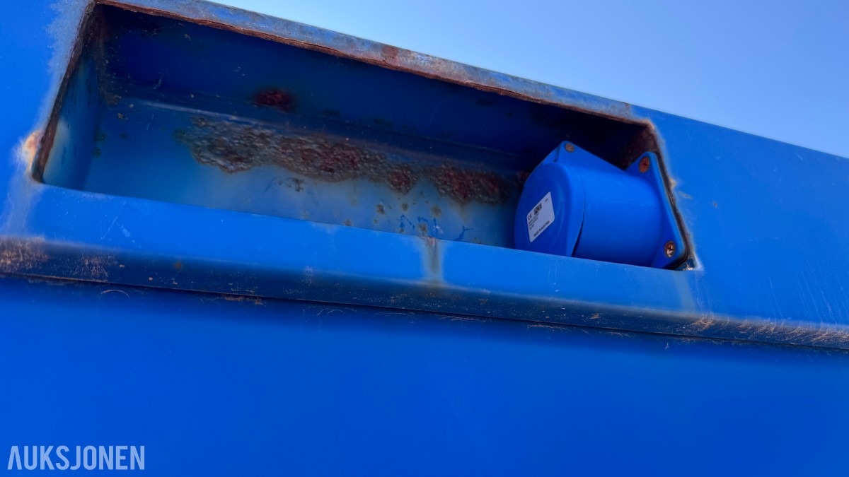 20 fots mannskapscontainer / brakkecontainer med 230V elektrisk anlegg