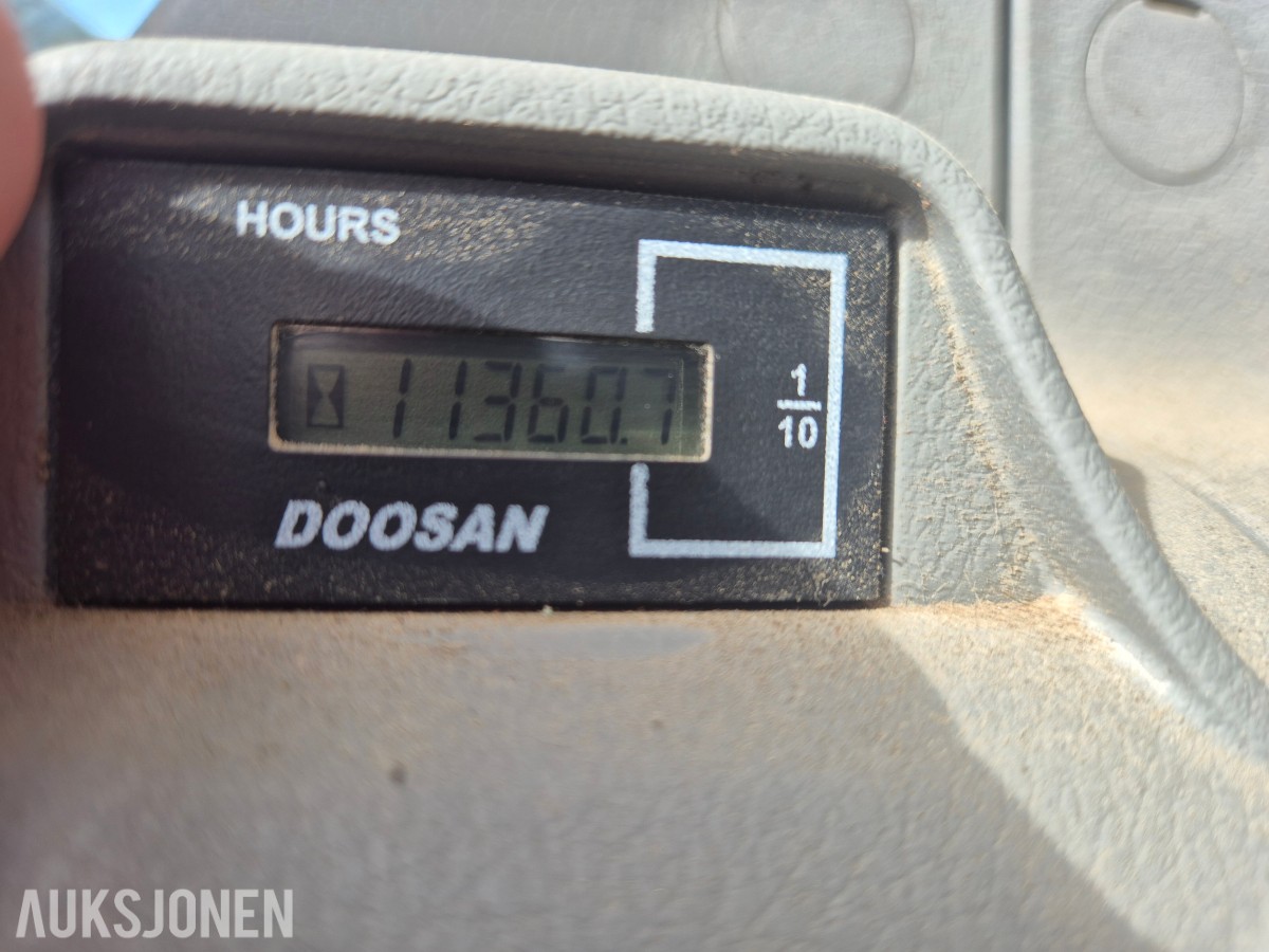 Doosan DX380LC-5. GPS, sentralsmøring, to-kam plater