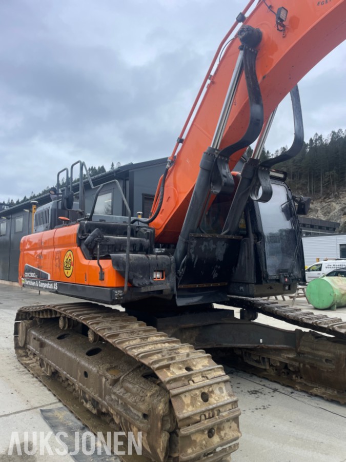Doosan DX380LC-5. GPS, sentralsmøring, to-kam plater
