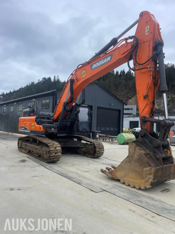 Doosan DX380LC-5. GPS, sentralsmøring, to-kam plater
