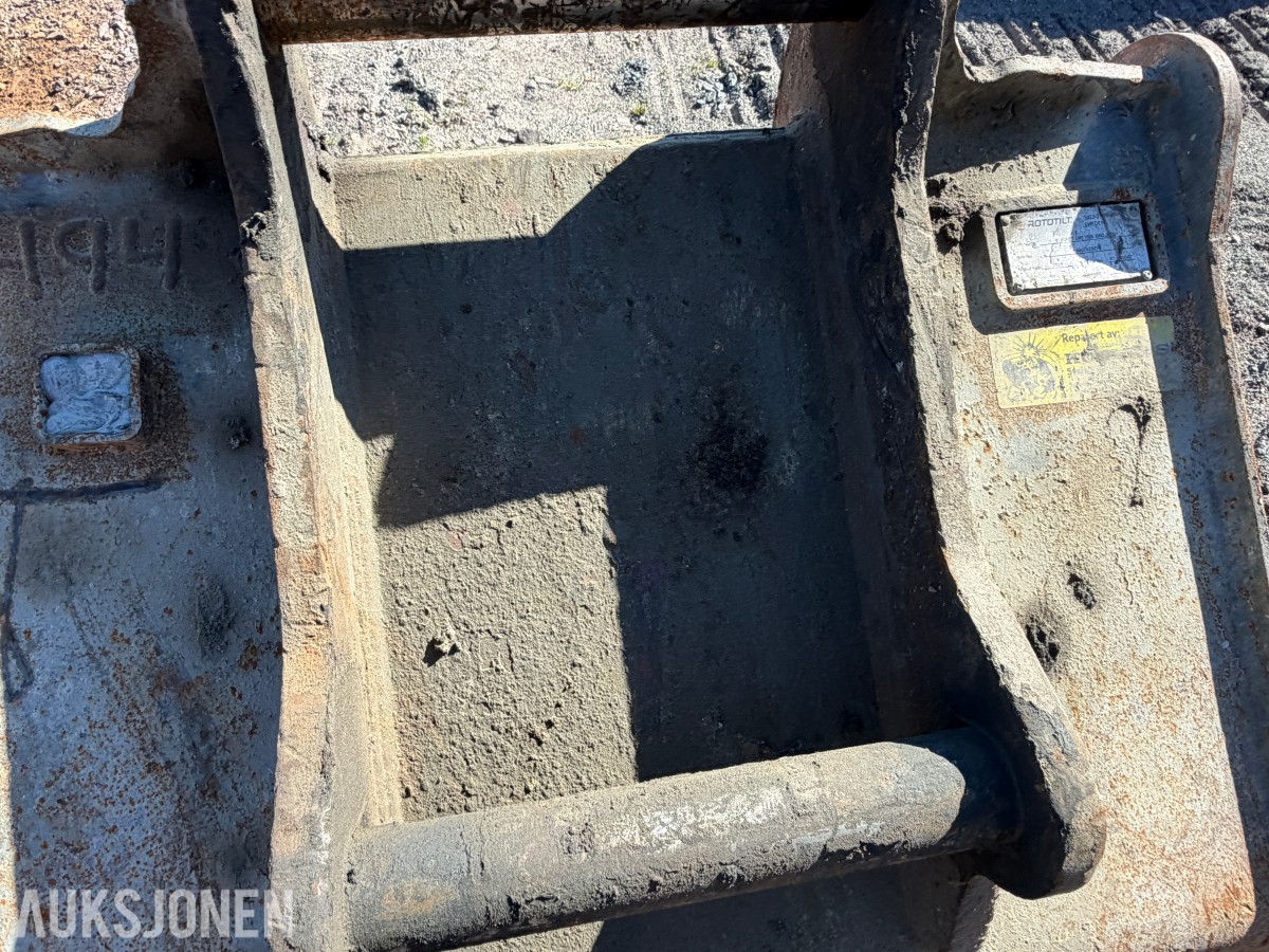 2018 Rototilt Graveskuffe 750 L S60