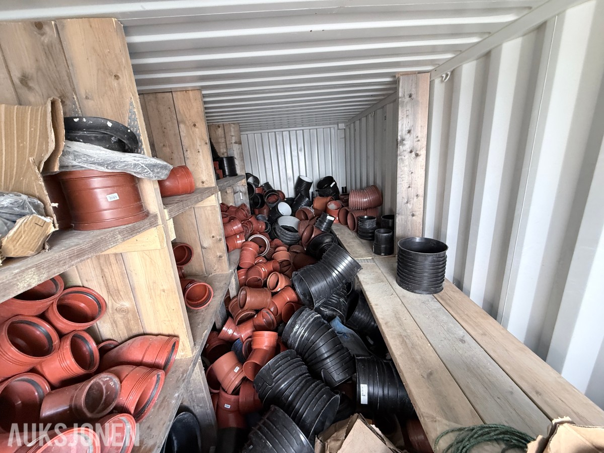 20 fots container med mye VA rørdeler ++