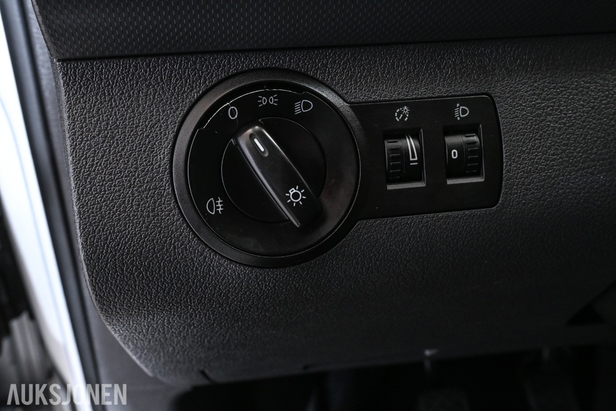 2014 VOLKSWAGEN Caddy 1.6 TDI 102 HK VARMER CRUISE HENGERFESTE 