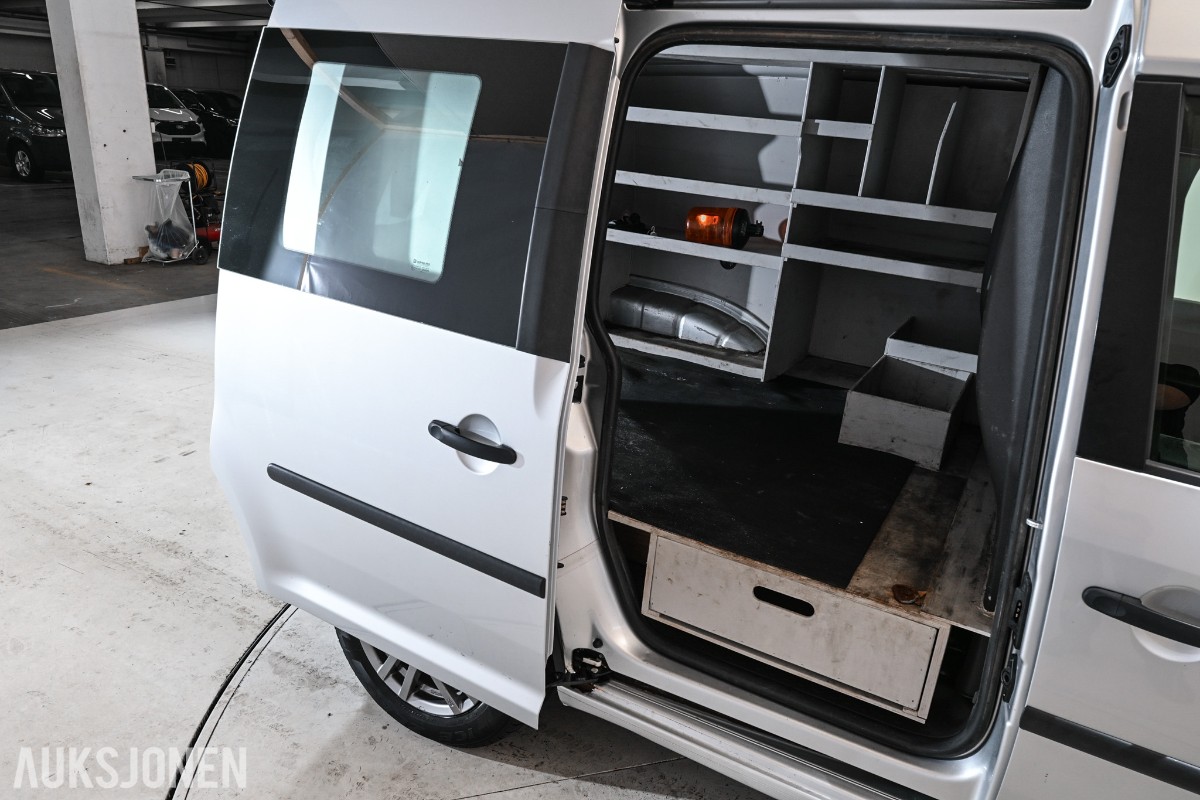 2014 VOLKSWAGEN Caddy 1.6 TDI 102 HK VARMER CRUISE HENGERFESTE 