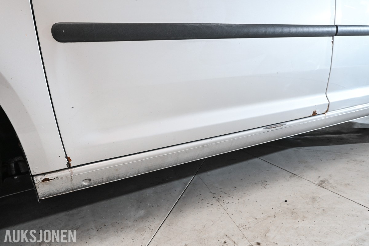 2014 VOLKSWAGEN Caddy 1.6 TDI 102 HK VARMER CRUISE HENGERFESTE 