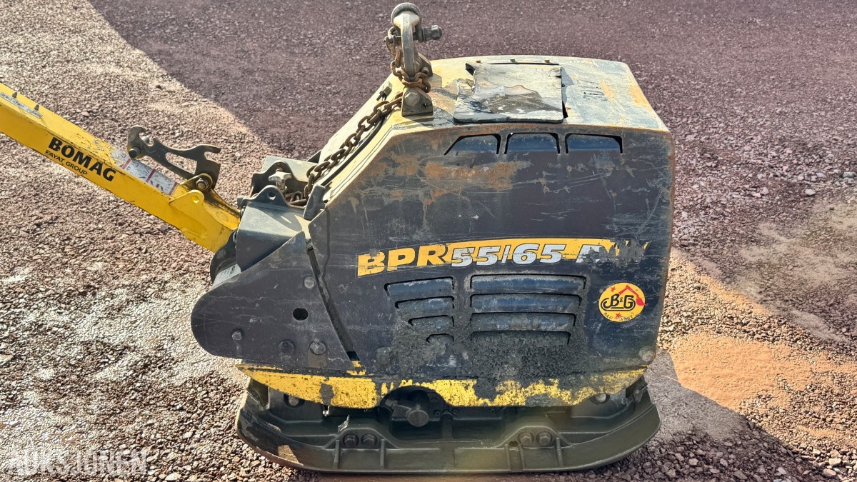 2022 Bomag BPR 55/65D Vibroplate