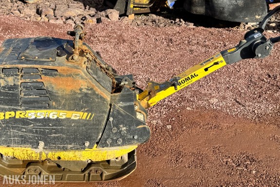 2022 Bomag BPR 55/65D Vibroplate
