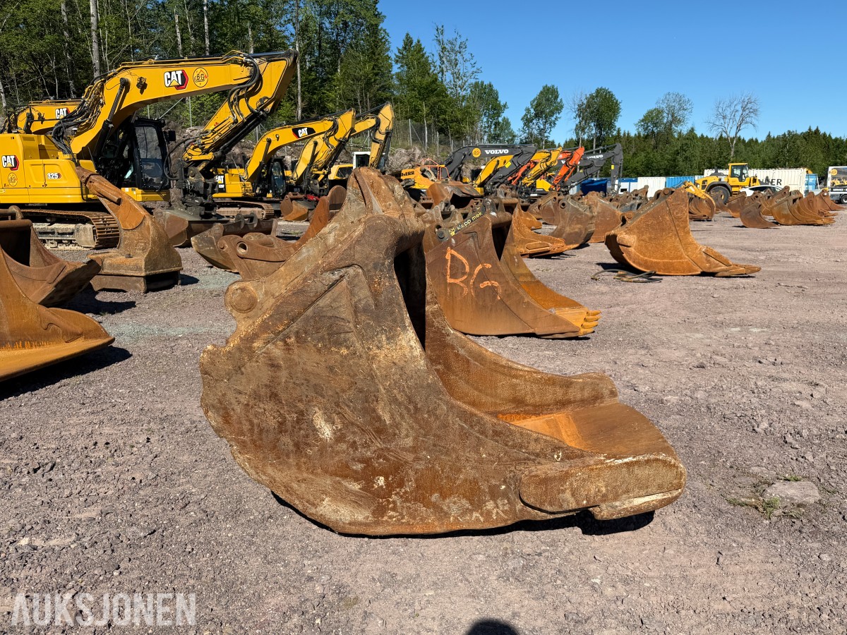Gjerstad Renskskuff S70 1800kg 1700L