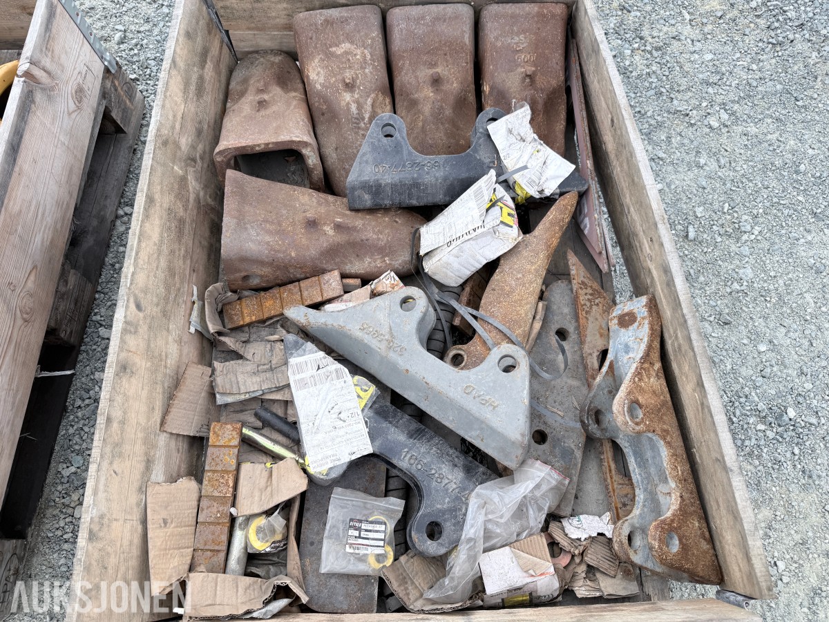 Gravemaskintenner CAT – 16 stk med adaptere og slitedeler
